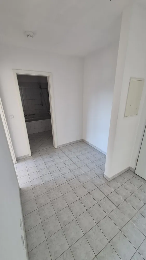 2 Zimmer Wohnung mit 56 m² in Zwickau – Bild 6