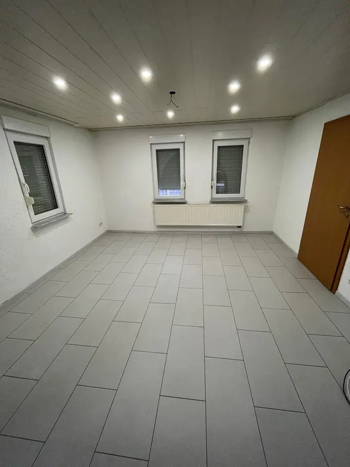 6 Zimmer Haus mit 130 m² in Siegen – Bild 1