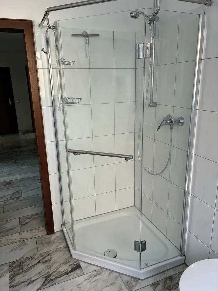 4 Zimmer Wohnung mit 130 m² in Neuss – Bild 1