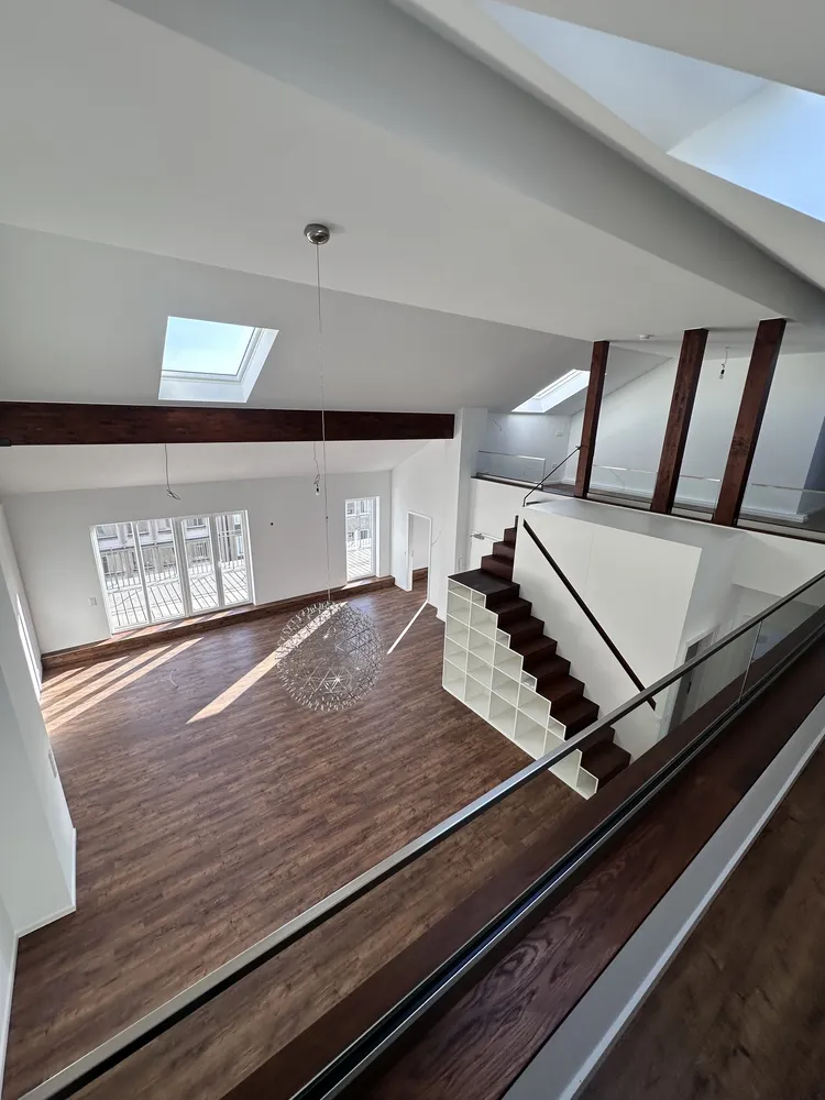4 Zimmer Wohnung mit 183 m² in Düsseldorf – Bild 1