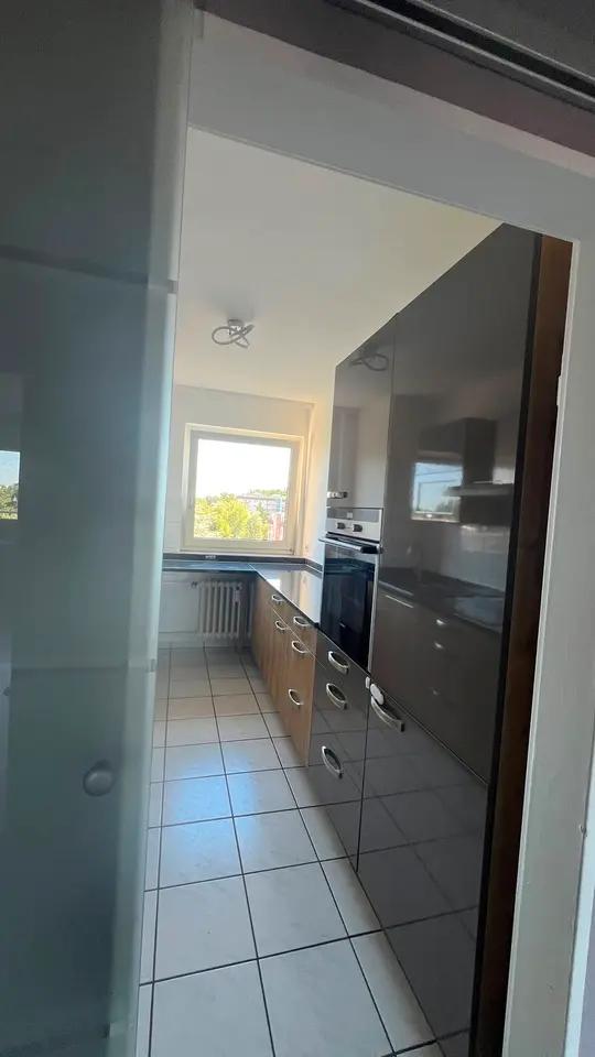 3 Zimmer Wohnung mit 89 m² in Neu-Isenburg – Bild 2