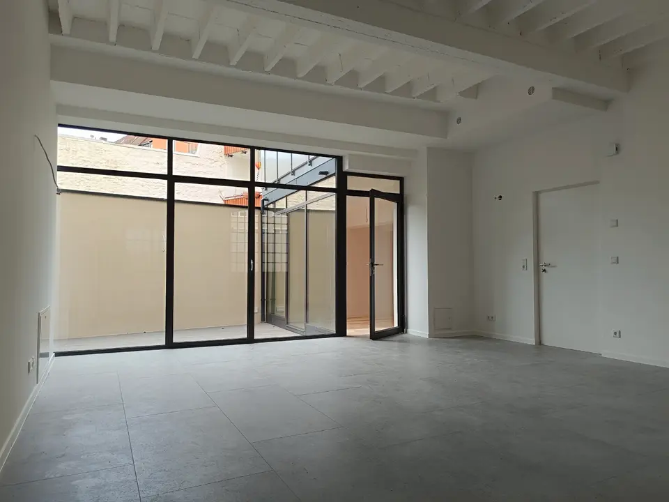 3 Zimmer Wohnung mit 130 m² in Würzburg – Bild 1