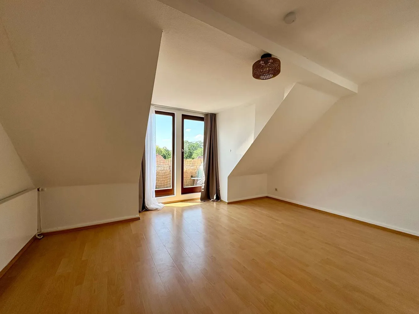 3 Zimmer Wohnung mit 80 m² in Hameln – Bild 1