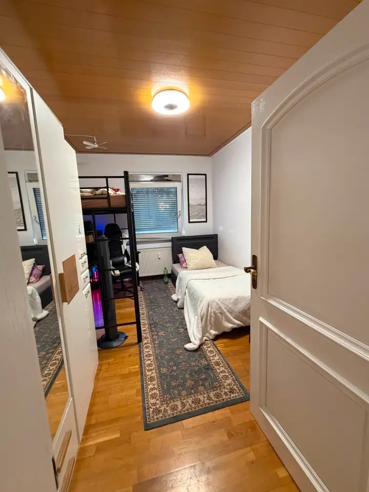 4 Zimmer Wohnung mit 110 m² in Leverkusen – Bild 3