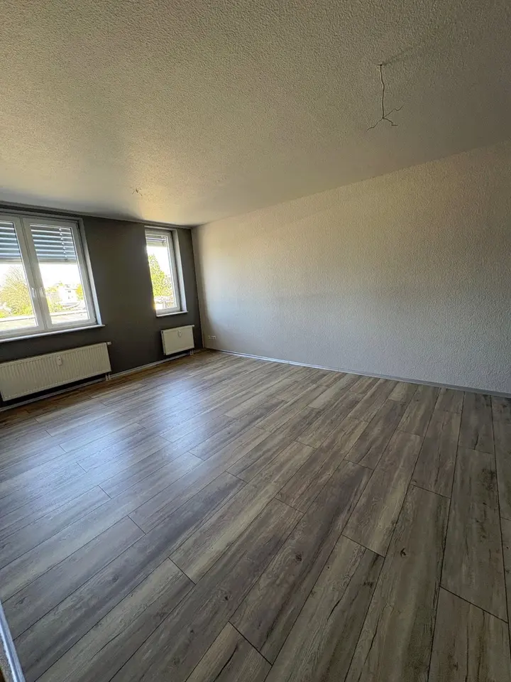 4 Zimmer Wohnung mit 97 m² in Freiberg – Bild 1