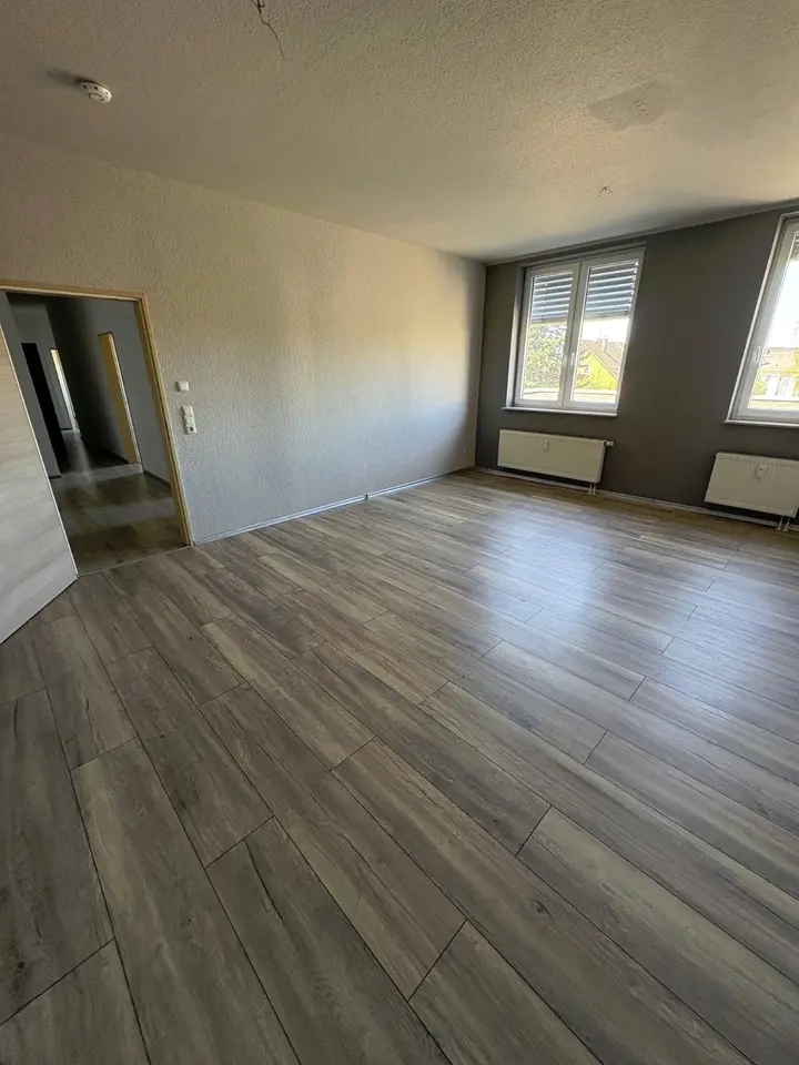 4 Zimmer Wohnung mit 97 m² in Freiberg – Bild 2