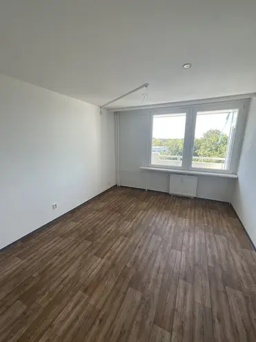 3 Zimmer Wohnung mit 82 m² in Kiel – Bild 2