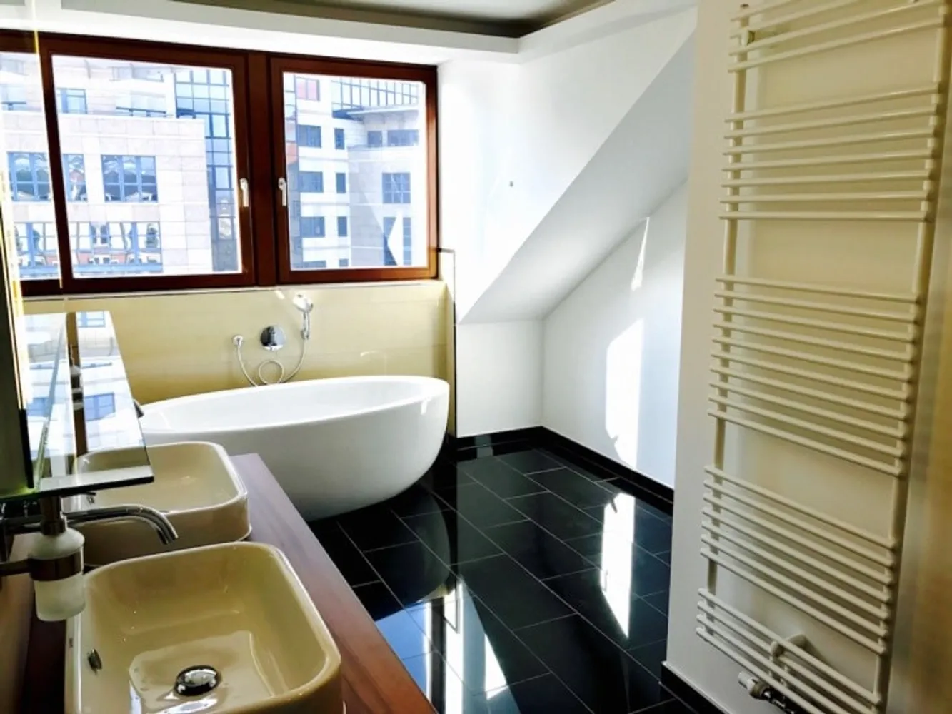 5 Zimmer Wohnung mit 173 m² in Leipzig – Bild 2