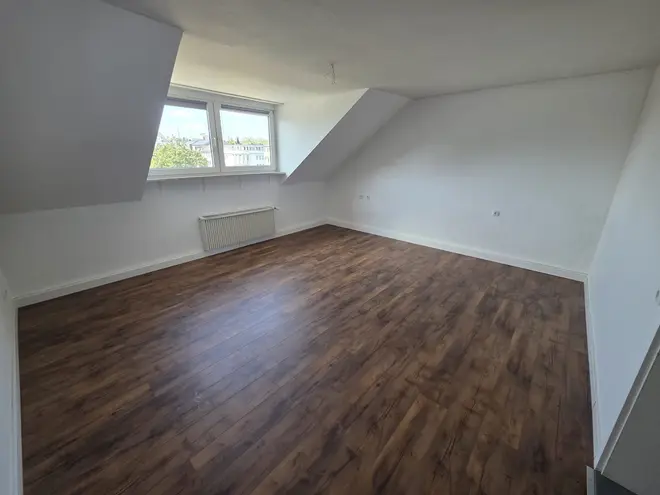 3 Zimmer Wohnung mit 90 m² in Mönchengladbach – Bild 2