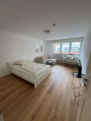 1 Zimmer Wohnung mit 33 m² in Köln – Bild 2