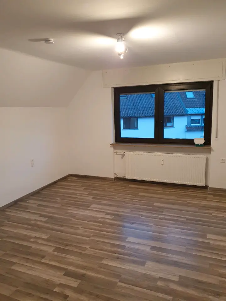 5 Zimmer Wohnung mit 110 m² in Pforzheim – Bild 2