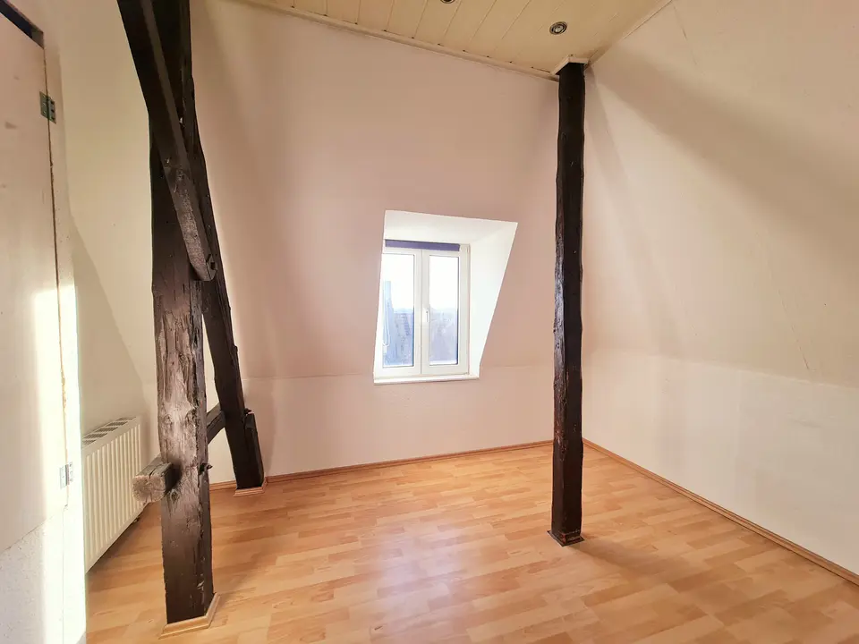 4 Zimmer Wohnung mit 110 m² in Halle (Saale) – Bild 3