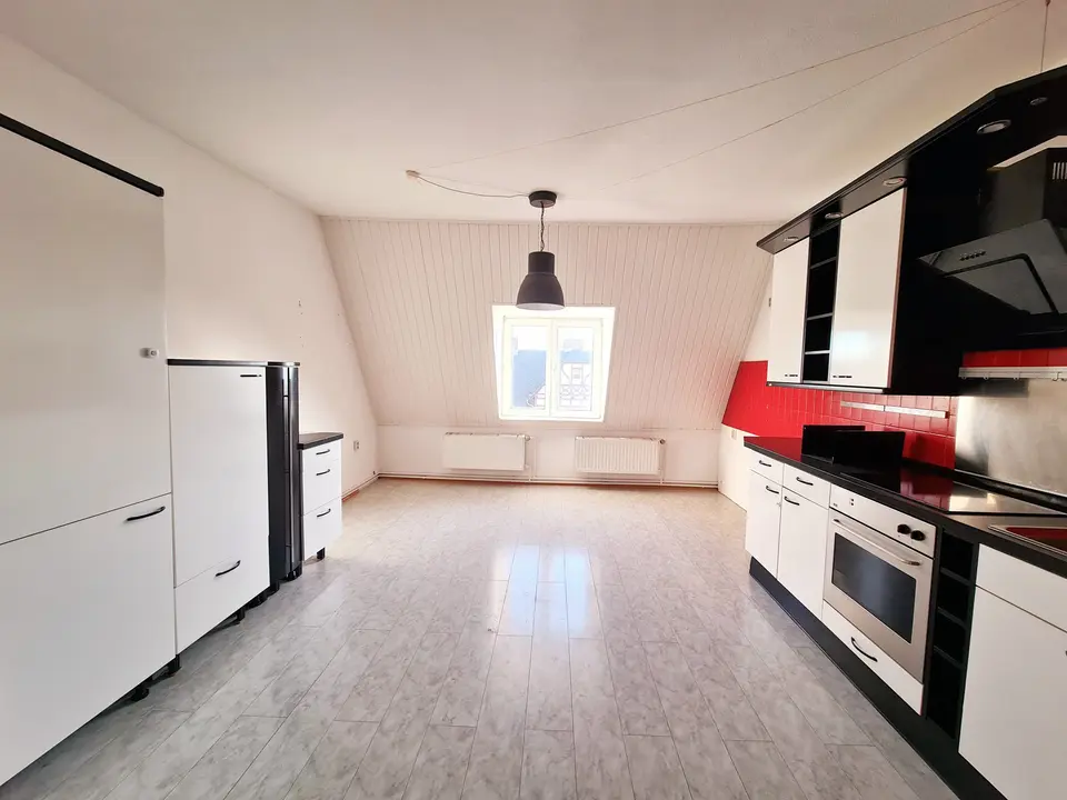 4 Zimmer Wohnung mit 110 m² in Halle (Saale) – Bild 4