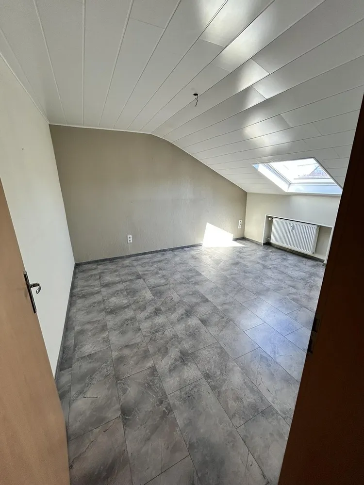 4 Zimmer Wohnung mit 111 m² in Saarbrücken – Bild 3
