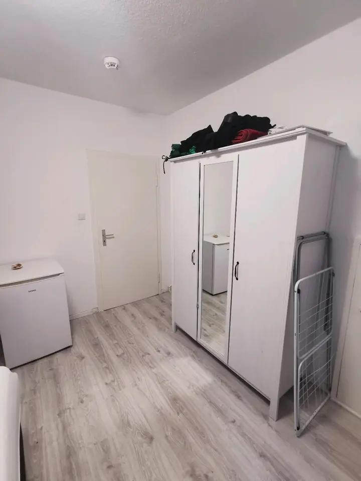 WG-Zimmer mit 12 m² in Düsseldorf – Bild 3