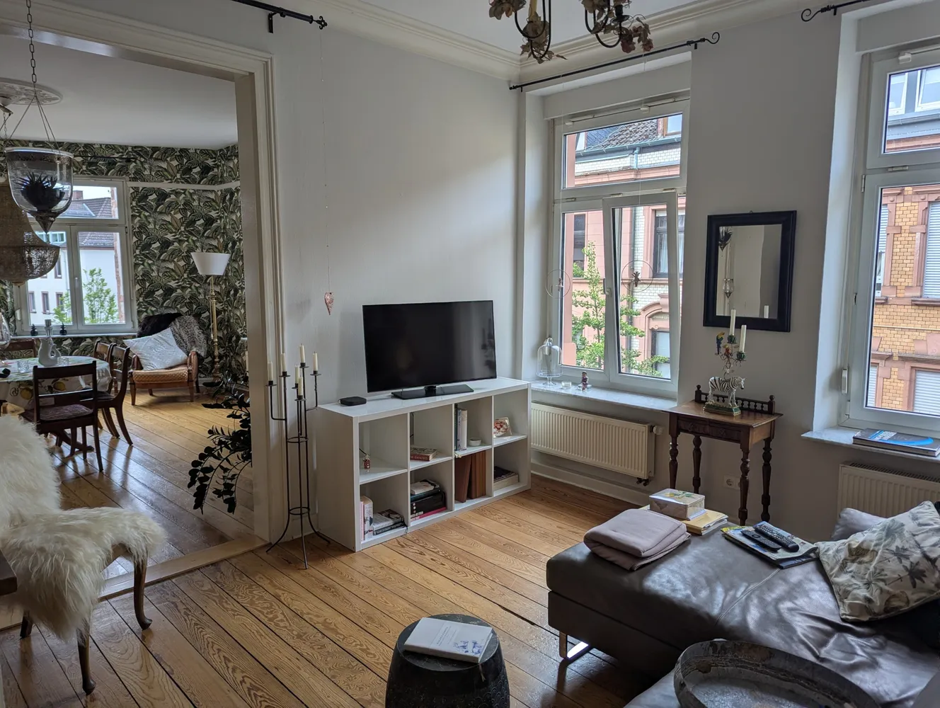 6 Zimmer Wohnung mit 138 m² in Aschaffenburg – Bild 1