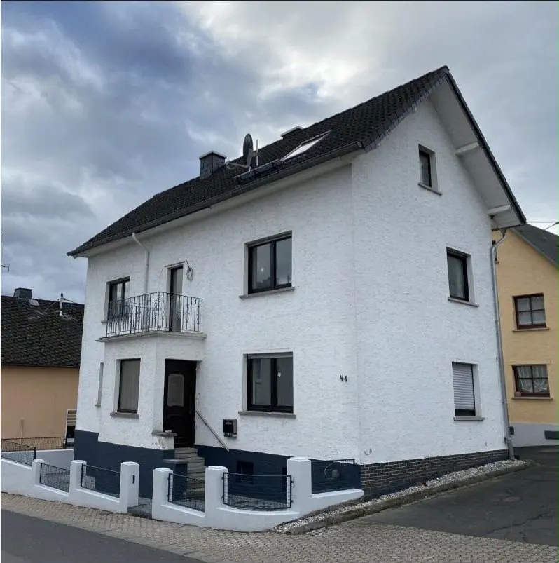 5 Zimmer Haus mit 140 m² in Koblenz – Bild 1