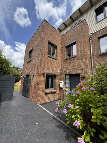 6 Zimmer Haus mit 210 m² in Hamburg – Bild 2