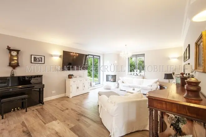6 Zimmer Haus mit 210 m² in Hamburg – Bild 9