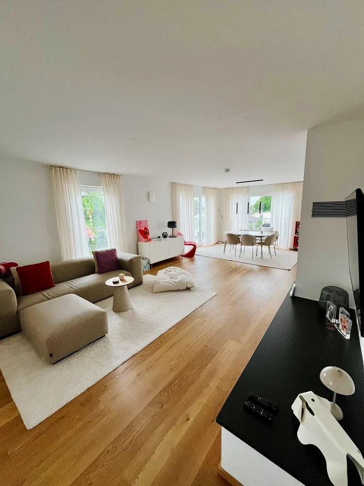 4 Zimmer Wohnung mit 160 m² in Rosenheim – Bild 1
