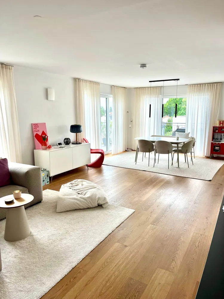 4 Zimmer Wohnung mit 160 m² in Rosenheim – Bild 2