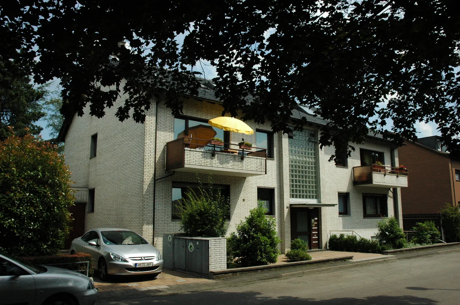 3 Zimmer Wohnung mit 81 m² in Düsseldorf – Bild 1