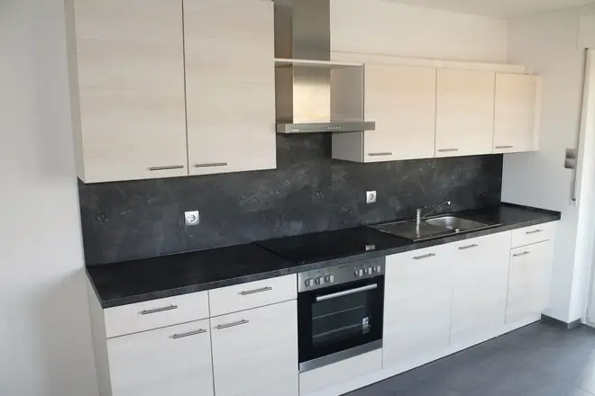 5 Zimmer Wohnung mit 200 m² in Wiesbaden – Bild 2