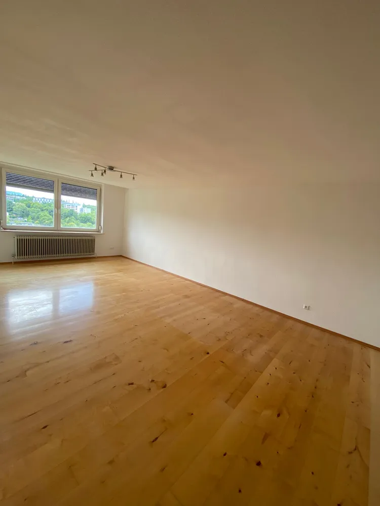 5 Zimmer Wohnung mit 125 m² in Reutlingen – Bild 3