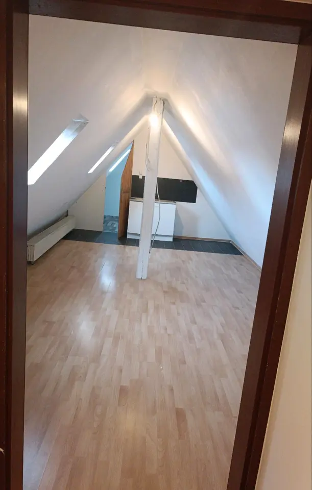 7 Zimmer Wohnung mit 180 m² in Heilbronn – Bild 2