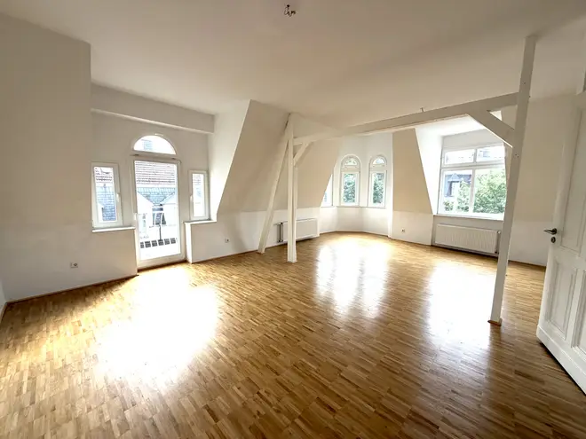 4 Zimmer Wohnung mit 150 m² in Wuppertal – Bild 2