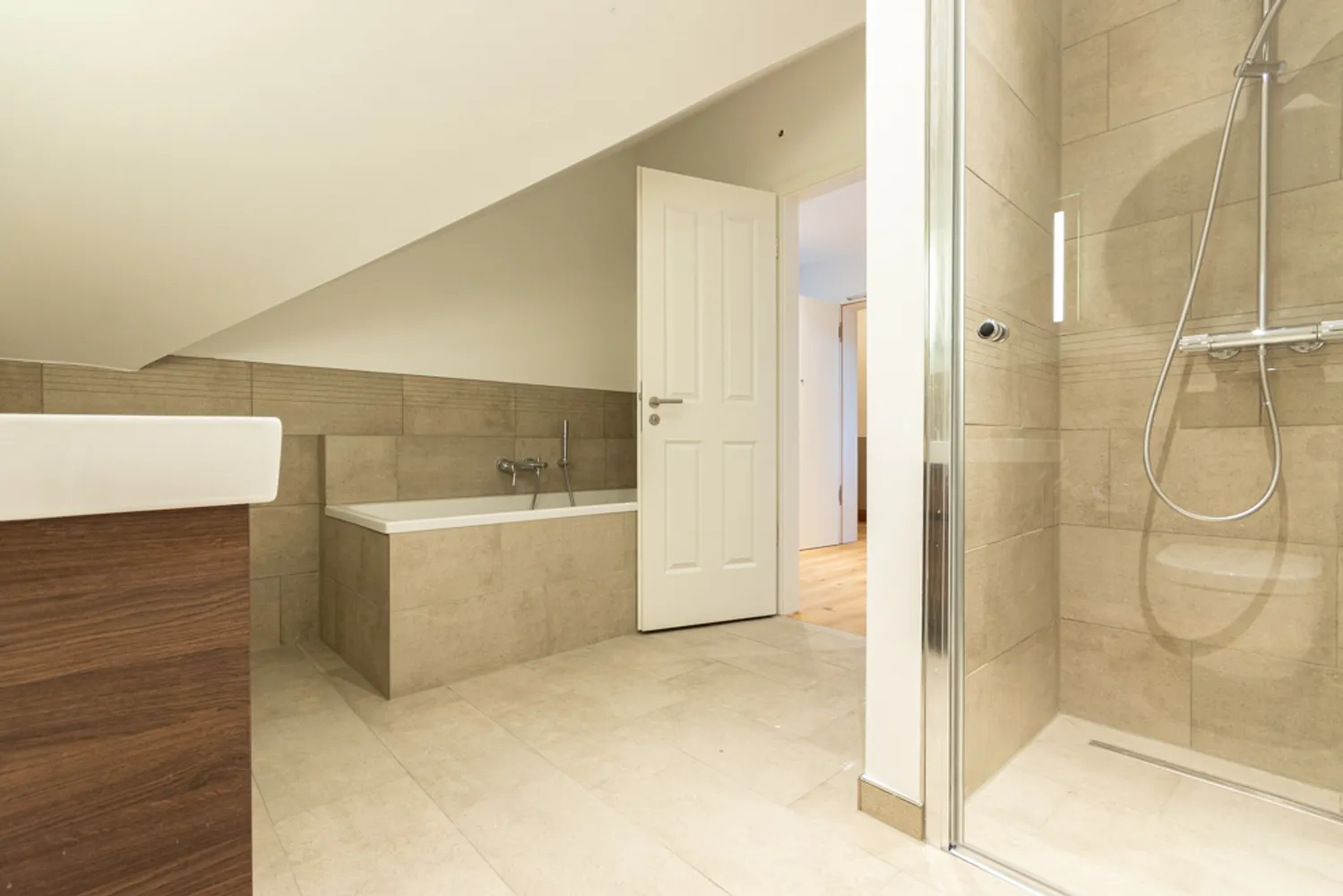 3 Zimmer Wohnung mit 107 m² in Leipzig – Bild 10