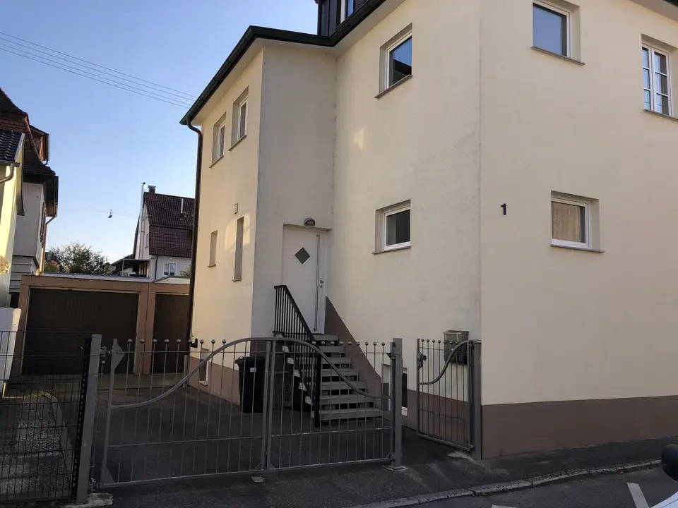 6 Zimmer Haus mit 160 m² in Fellbach – Bild 2