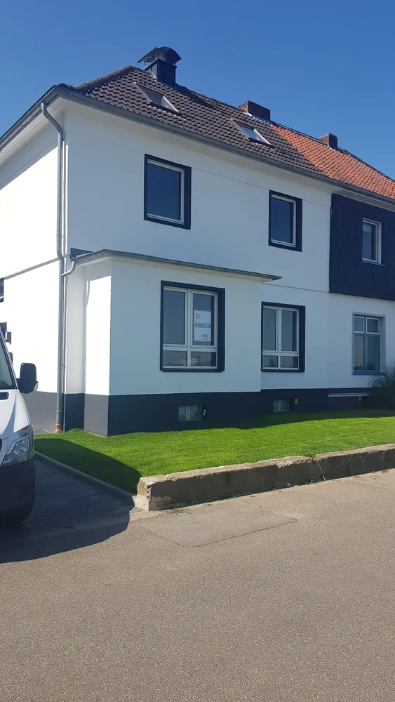 6 Zimmer Haus mit 125 m² in Neuss – Bild 1