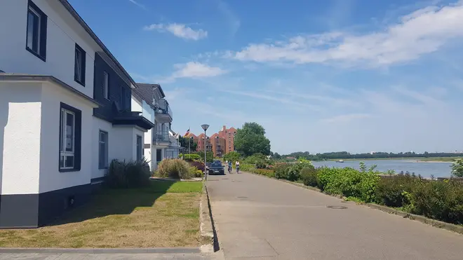 6 Zimmer Haus mit 125 m² in Neuss – Bild 3