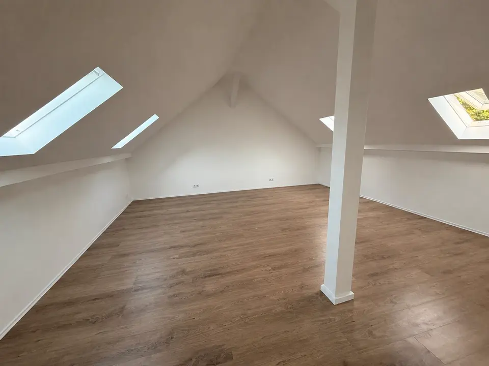 2 Zimmer Wohnung mit 116 m² in Mönchengladbach – Bild 3