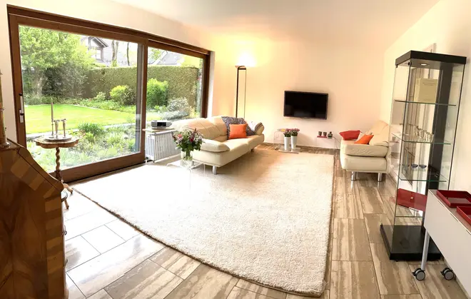8 Zimmer Haus mit 267 m² in München – Bild 3