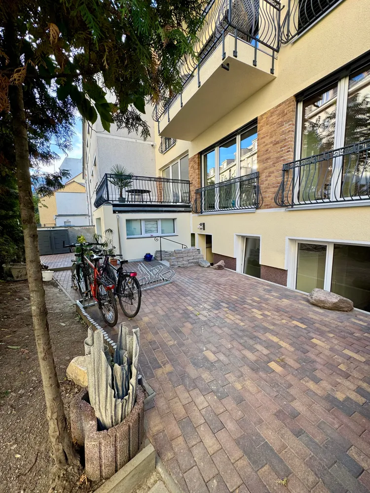 2 Zimmer Wohnung mit 78 m² in Berlin – Bild 12