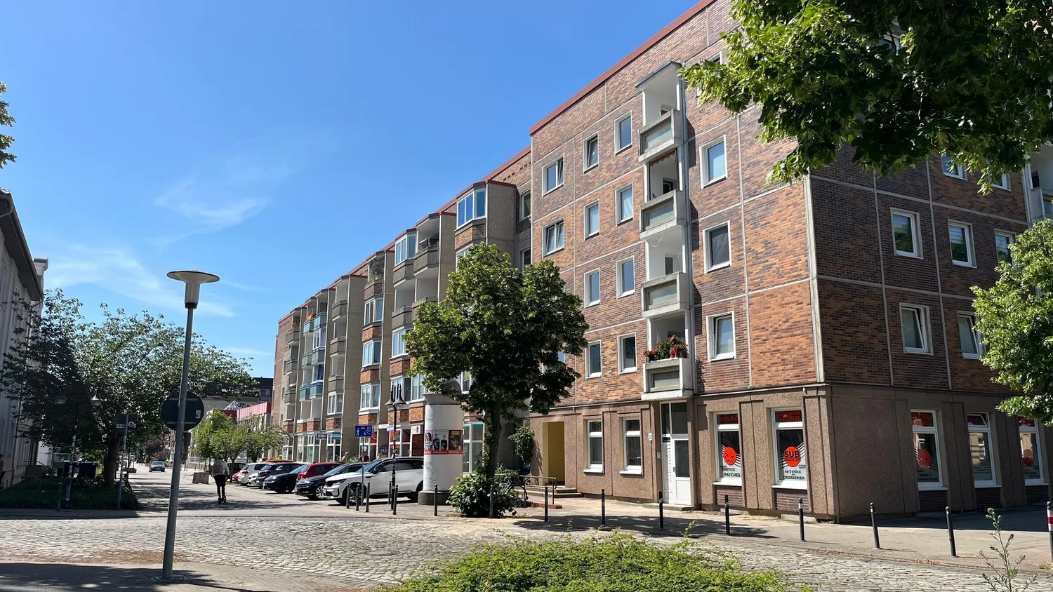 3 Zimmer Wohnung mit 68 m² in Neubrandenburg – Bild 1