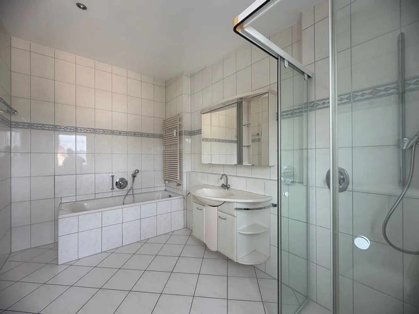 4 Zimmer Wohnung mit 110 m² in Reutlingen – Bild 8
