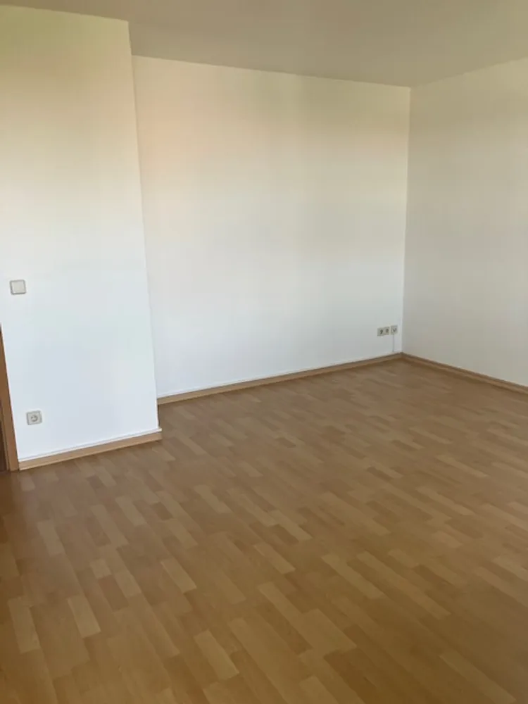 2 Zimmer Wohnung mit 60 m² in Plauen – Bild 7