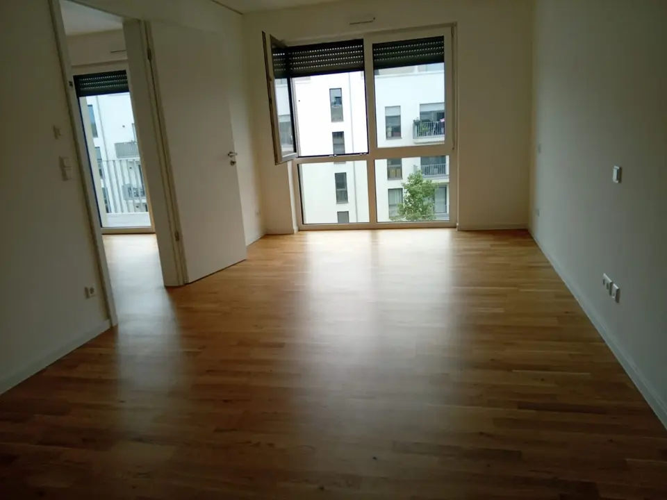 4 Zimmer Wohnung mit 125 m² in Rostock – Bild 1