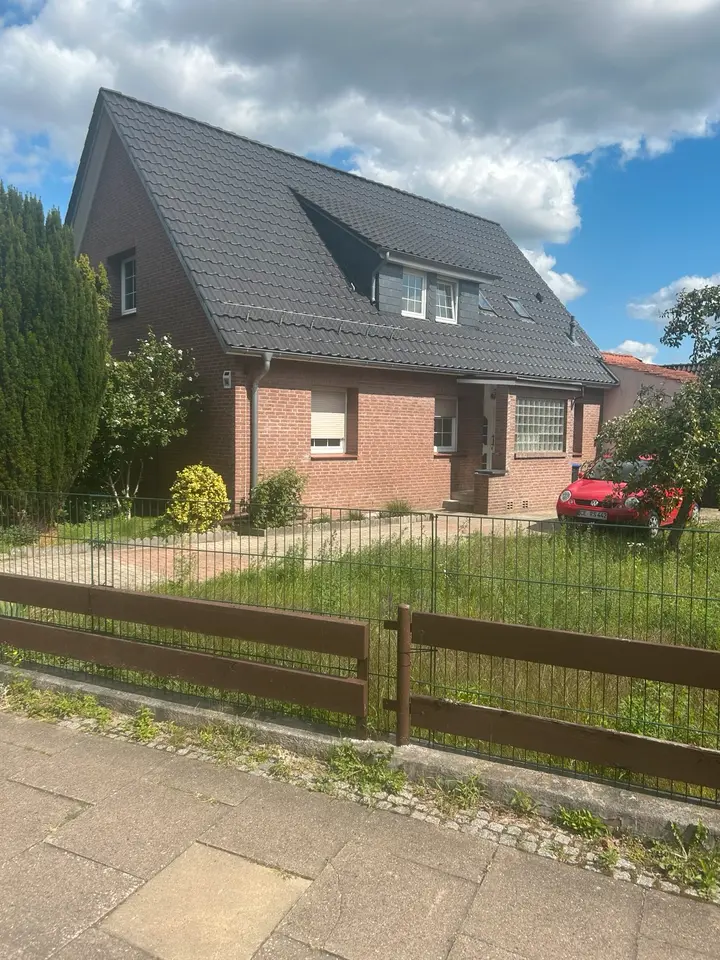 6 Zimmer Haus mit 137 m² in Peine – Bild 2