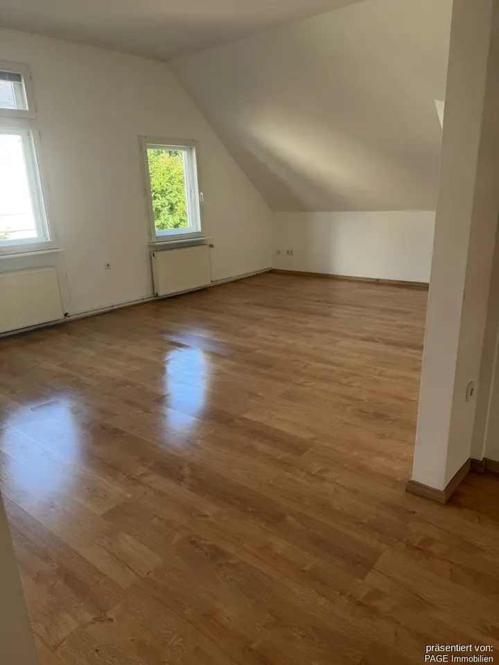 5 Zimmer Wohnung mit 140 m² in Wilhelmshaven – Bild 2