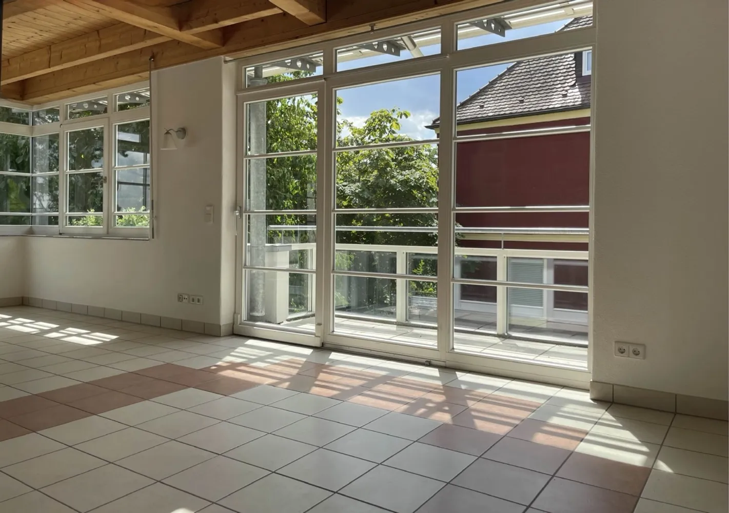 6 Zimmer Wohnung mit 160 m² in Stuttgart – Bild 4
