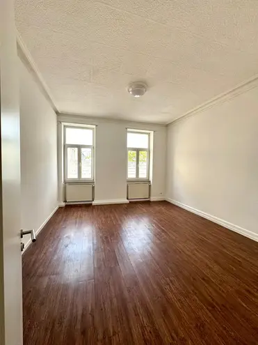 3 Zimmer Wohnung mit 98 m² in Karlsruhe – Bild 2