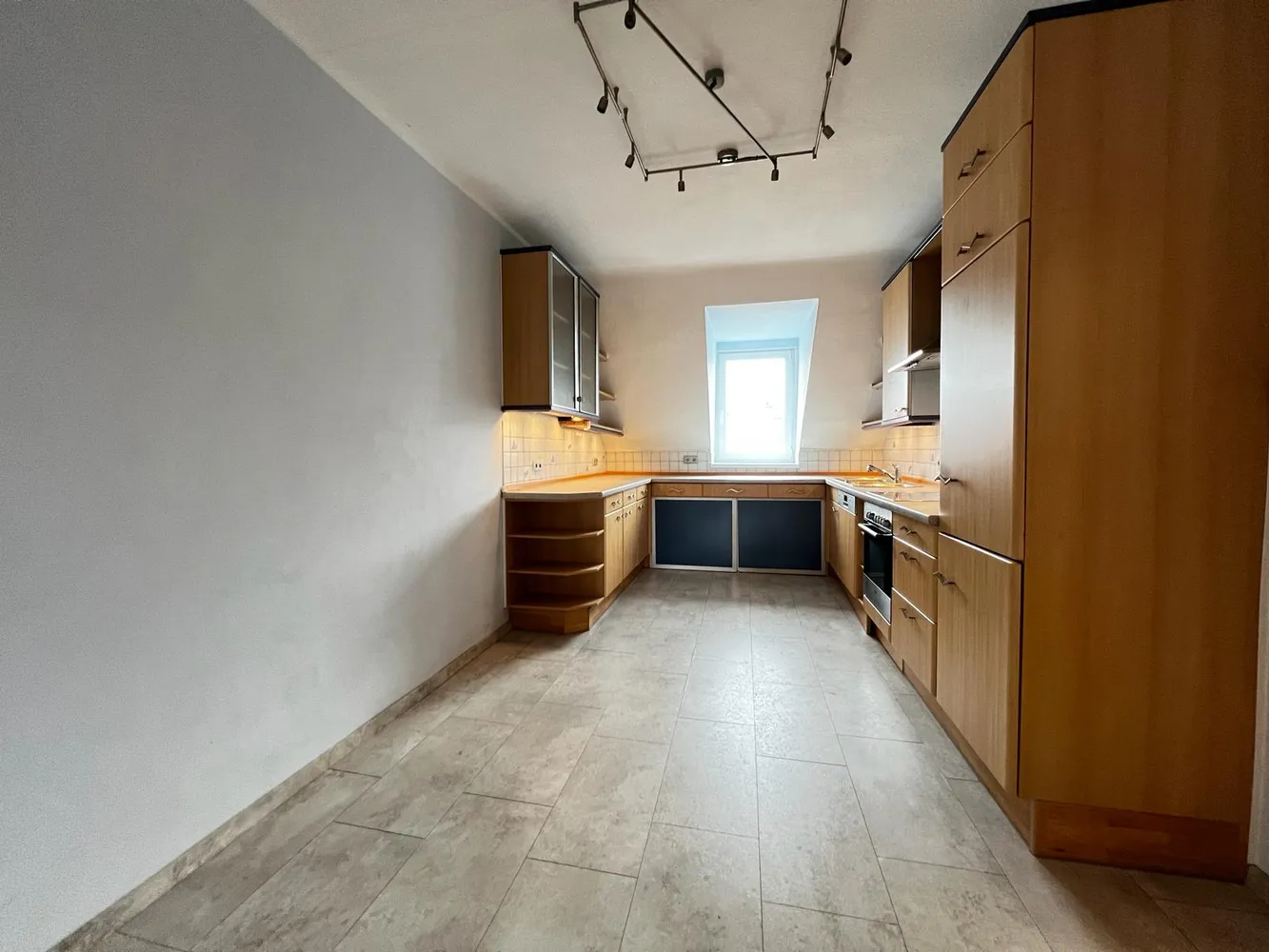 4 Zimmer Wohnung mit 107 m² in Kaiserslautern – Bild 5