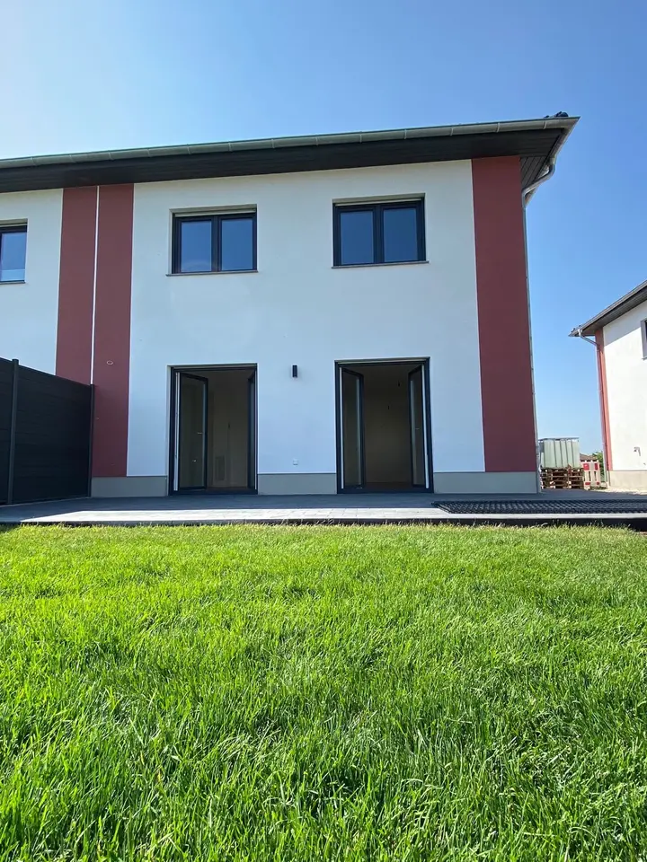 5 Zimmer Haus mit 126 m² in Halle (Saale) – Bild 2