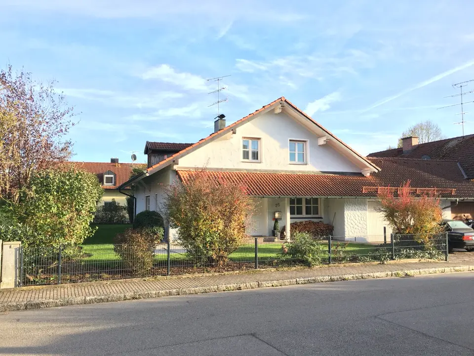 6 Zimmer Wohnung mit 191 m² in Erding – Bild 2
