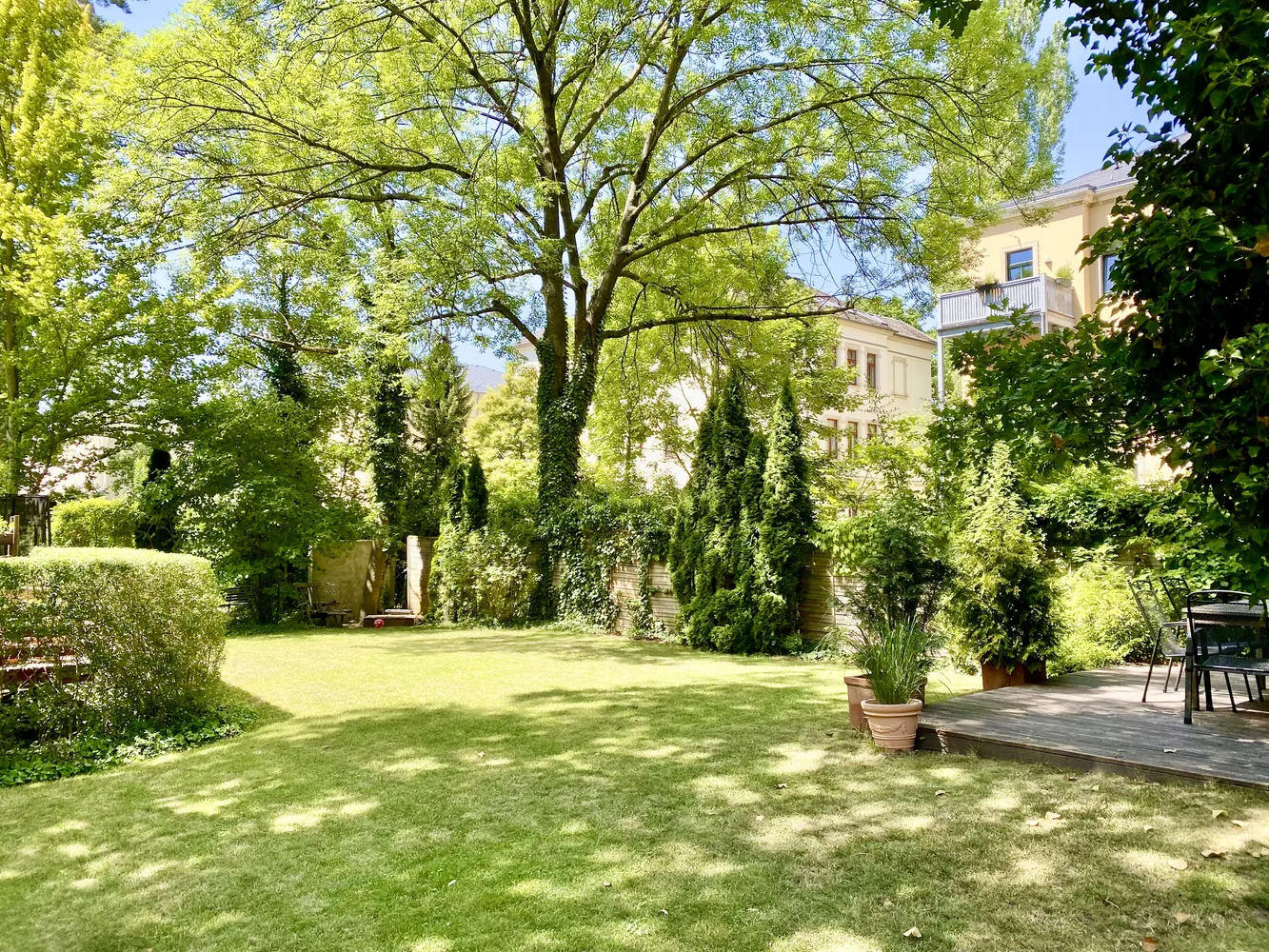 5 Zimmer Wohnung mit 180 m² in Dresden – Bild 2