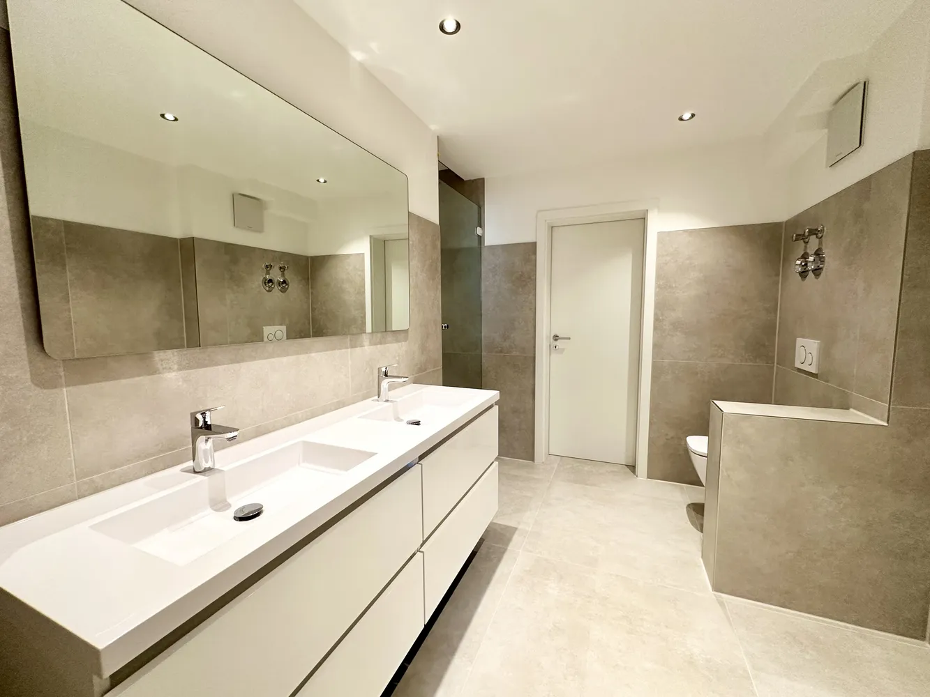 5 Zimmer Wohnung mit 180 m² in Dresden – Bild 10